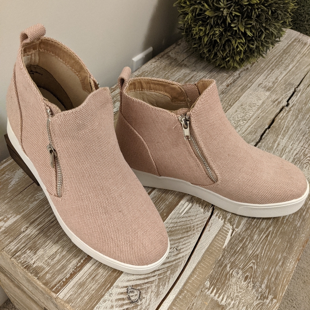 SODA Brand New Pink Blush Women's Sneakers